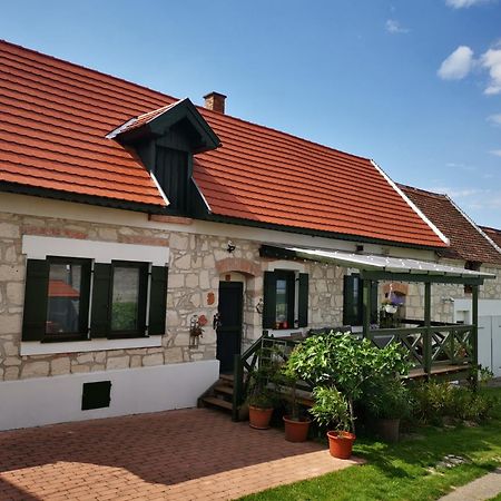 Kofejto Haza Villa Fertőrákos Buitenkant foto